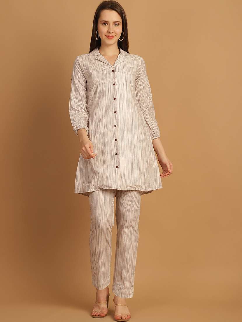 women printed shirt and trouser co-ord set - 22034569 - Standard Image - 3