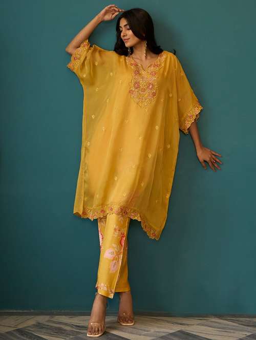 women embroidered kimono sleeve ethnic co-ord set - 22034618 -  Standard Image - 0