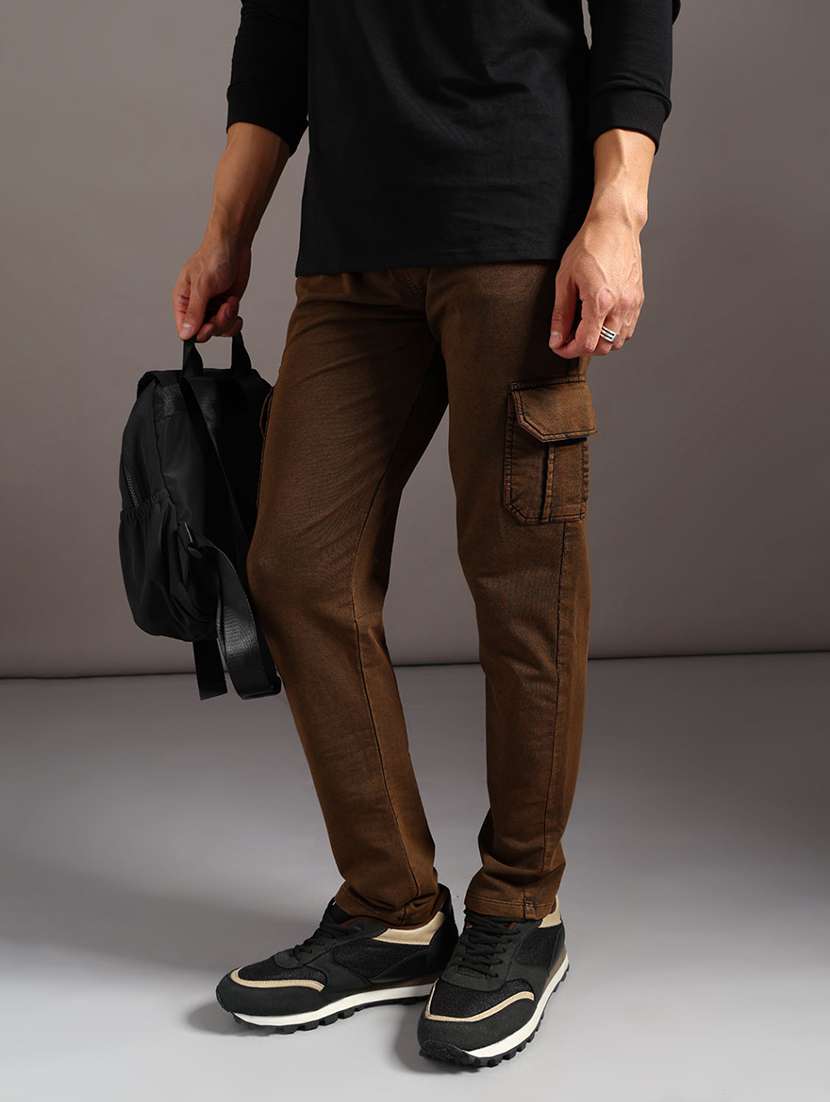 men solid mid rise regular fit cargo