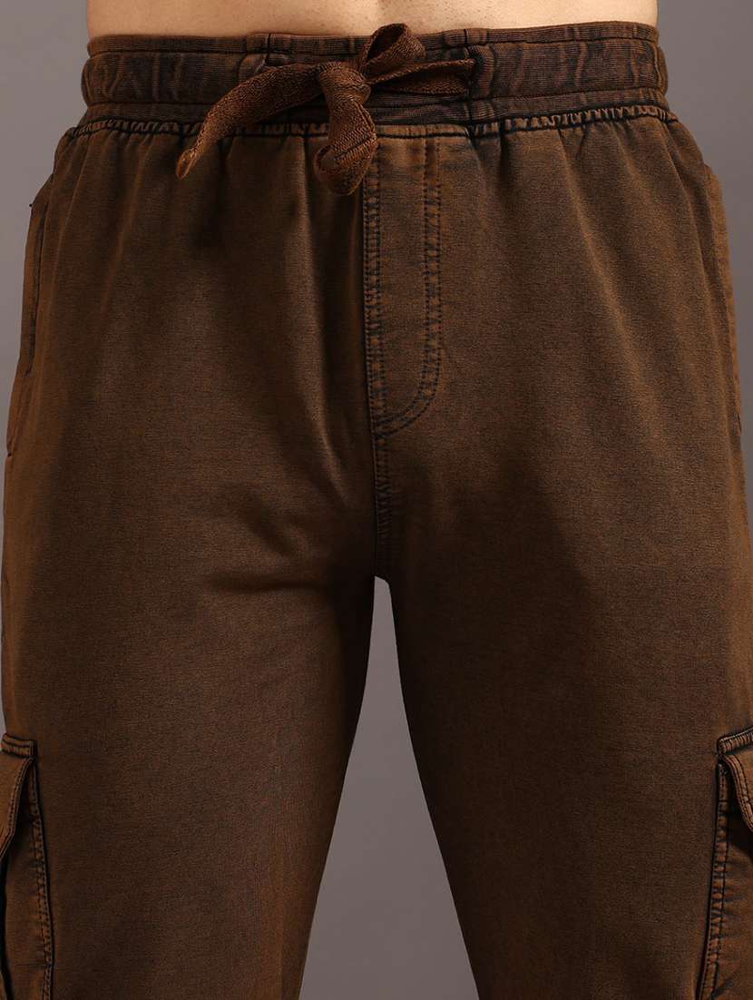 men solid mid rise regular fit cargo - 22034798 -  Standard Image - 5