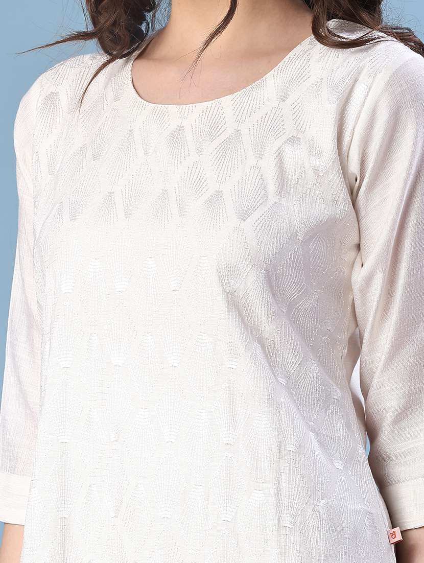 women solid with work three quarter sleeve straight kurta - 22034820 -  Standard Image - 5