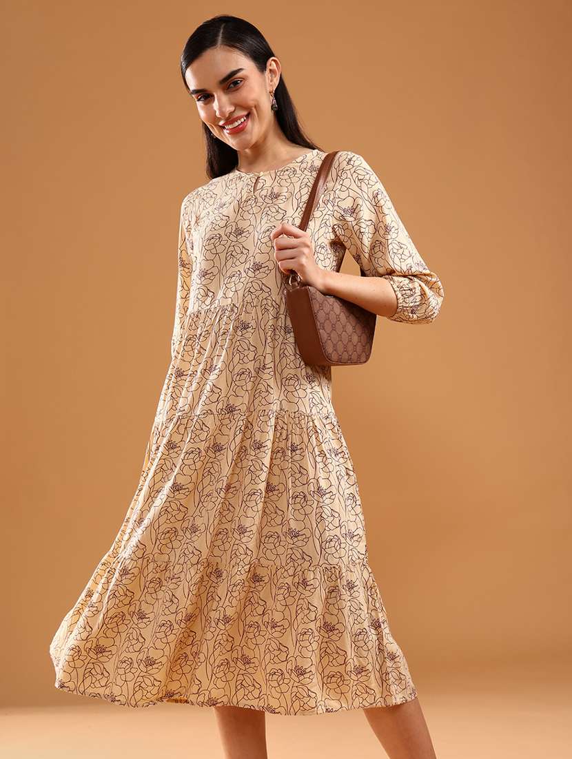 women printed three quarter sleeve tiered dress