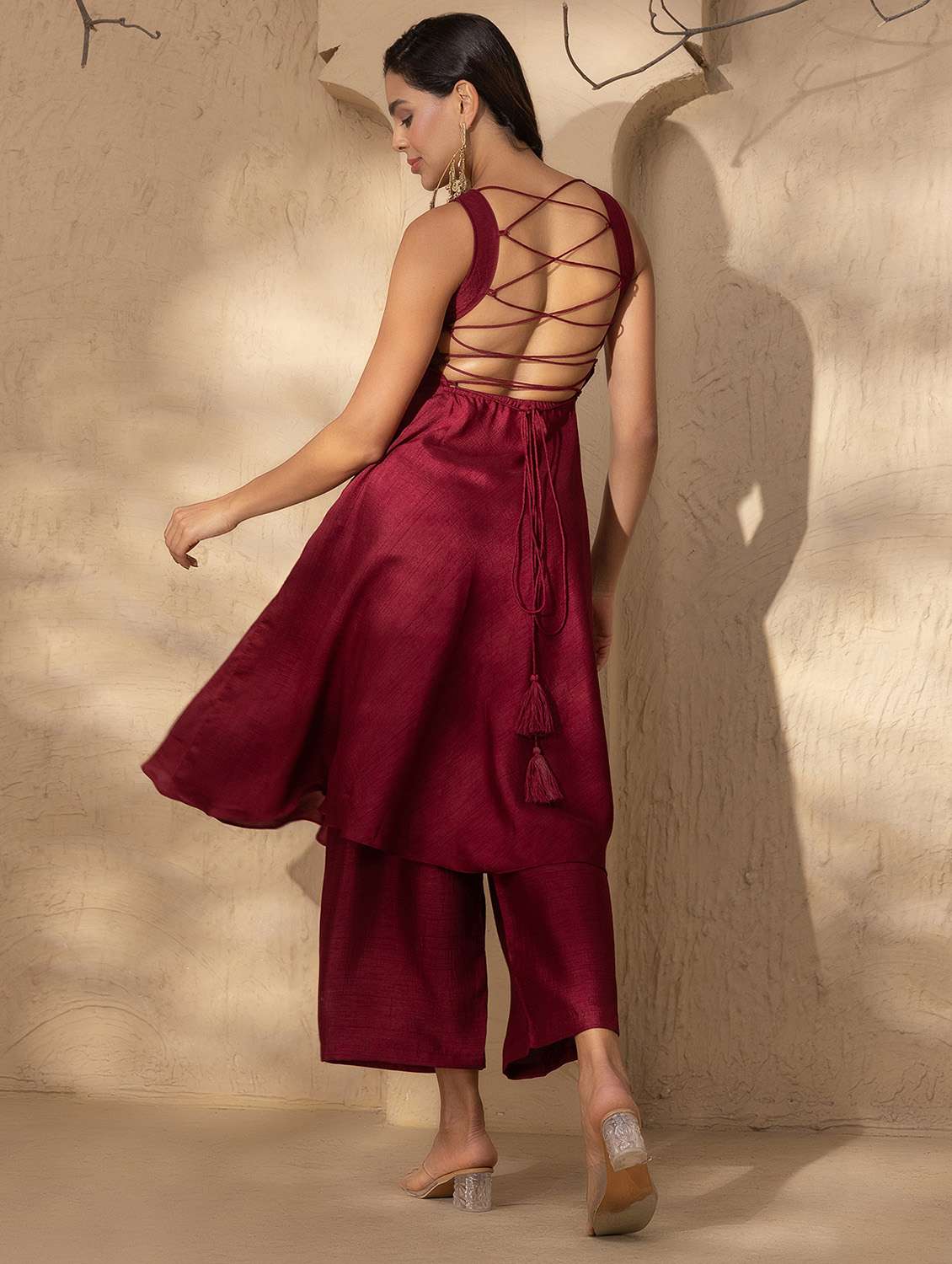 women solid backless kurta and palazzo set - 22035108 - Standard Image - 3