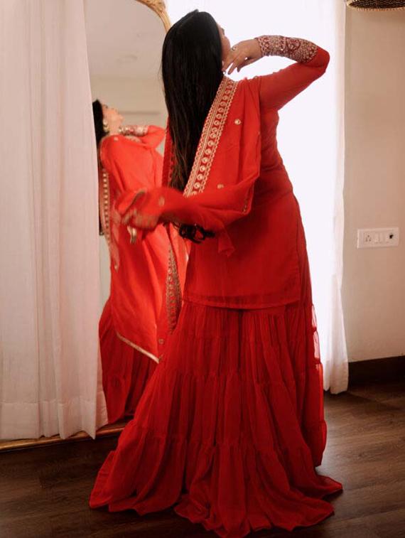 women embroidered kurta sharara with dupatta set - 22035145 - Standard Image - 3