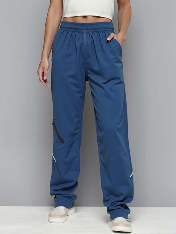 women solid mid rise parachute pants - 22035194 - Zoom Image - 0