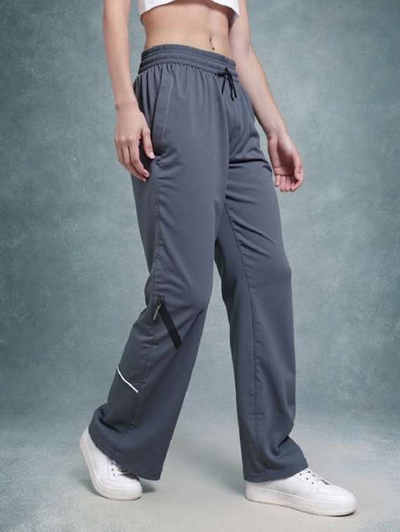 women solid mid rise parachute pants - 22035197 -  Zoom Image - 0
