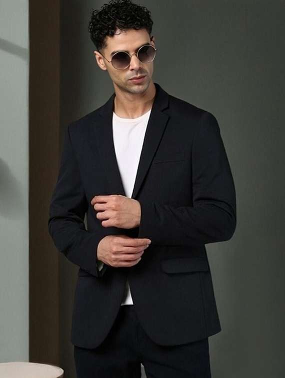 men black solid long sleeve single breasted blazer - 22035207 - Zoom Image - 0