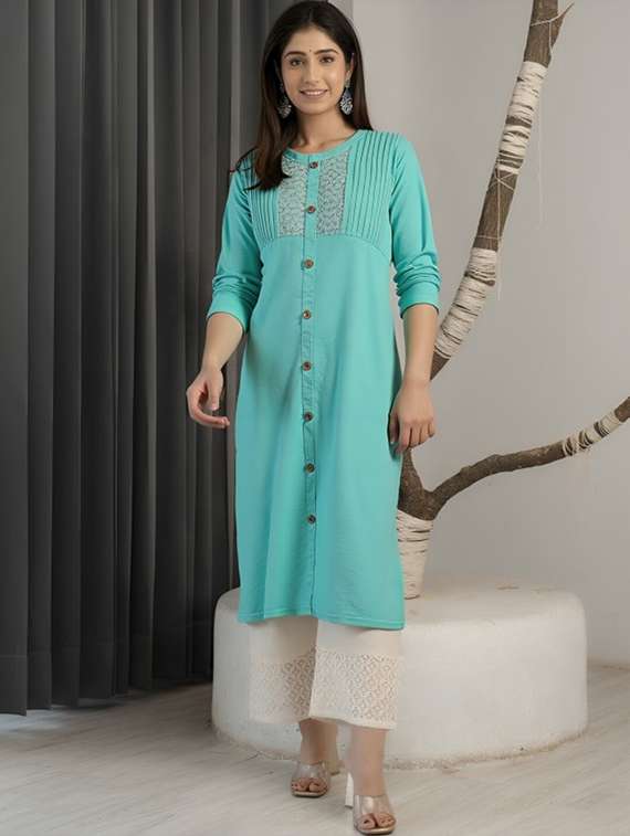 women solid mandarin neck straight kurta - 22035225 -  Zoom Image - 0