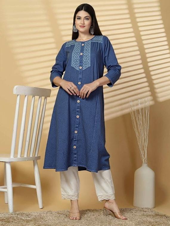 women solid mandarin neck straight kurta - 22035227 - Zoom Image - 0