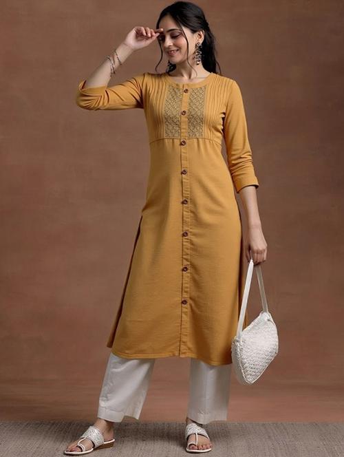 women solid three quarter sleeve straight kurta - 22035277 - Standard Image - 0