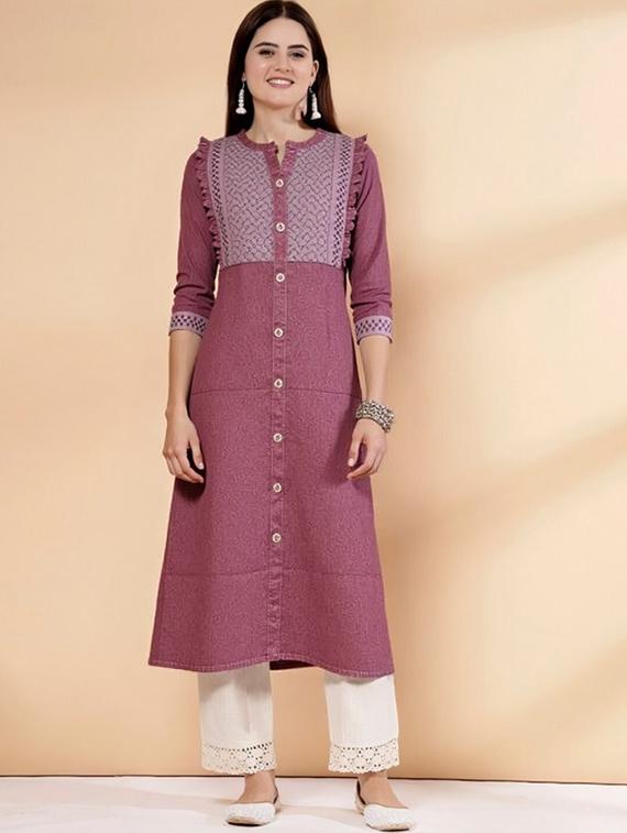 women solid three quarter sleeve straight kurta - 22035295 - Zoom Image - 0