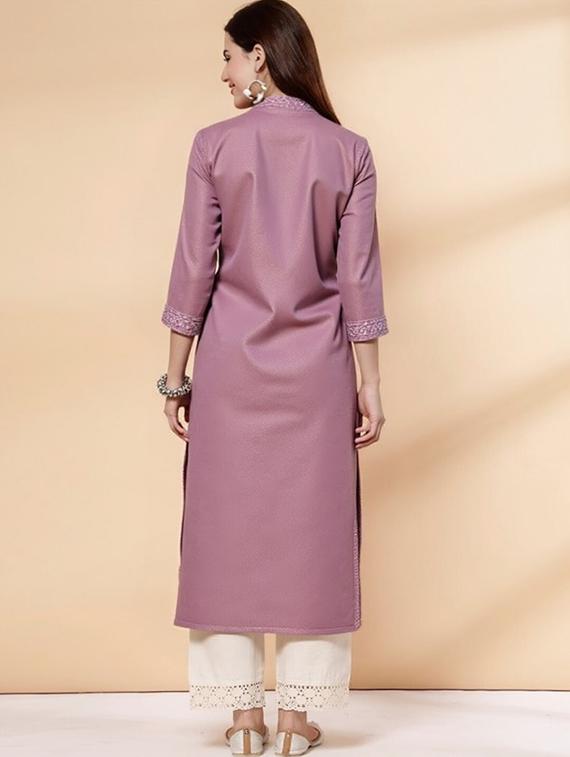 women solid three quarter sleeve straight kurta - 22035295 - Standard Image - 3