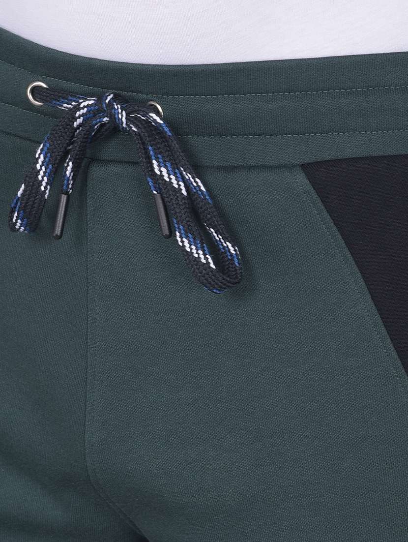 men tapered mid rise regular fit shorts - 22035410 -  Standard Image - 5