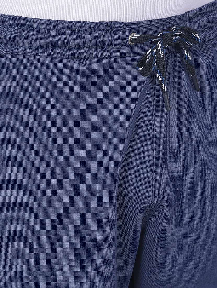 men solid mid rise regular fit shorts - 22035413 - Standard Image - 5