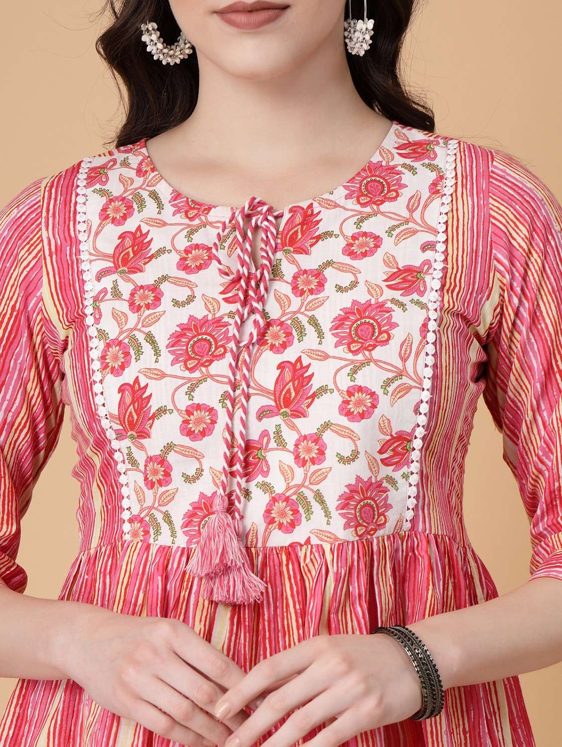 women printed three quarter sleeve flared kurti - 22035426 - Standard Image - 5