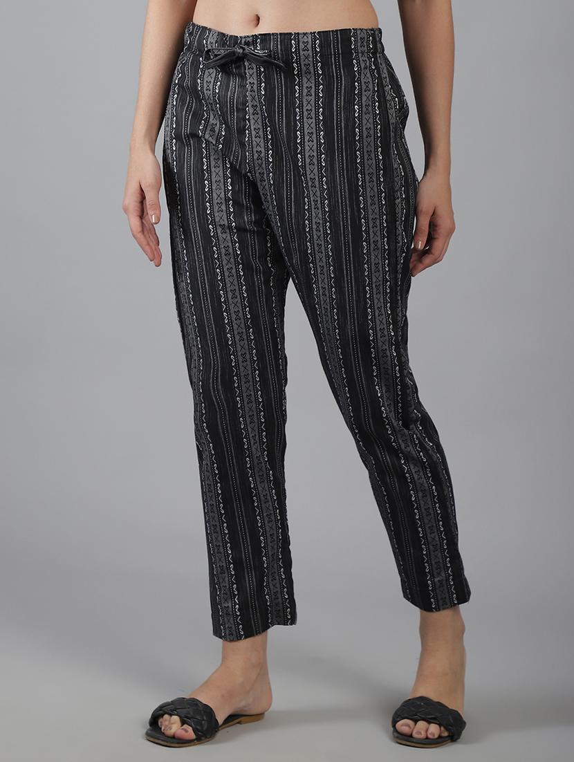 women printed mid rise straight trouser - 22035581 - Standard Image - 3