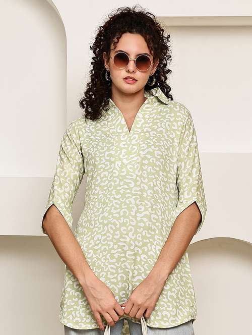 women green animal collared print regular top - 22035598 - Standard Image - 0