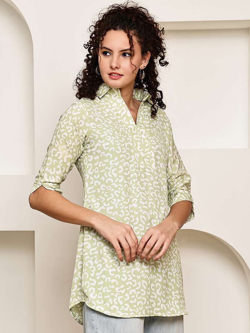 women green animal collared print regular top - 22035598 - Standard Image - 3