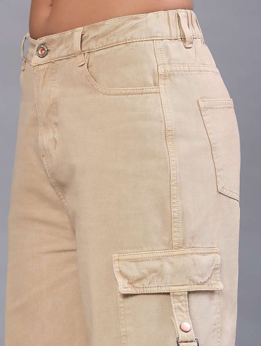 women solid mid rise relaxed fit cargo - 22035671 -  Standard Image - 5