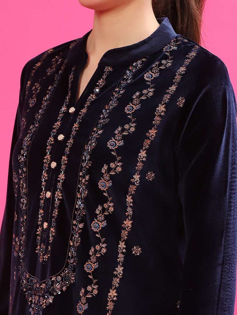 women self designed kurta pant with dupatta set - 22035794 -  Standard Image - 5