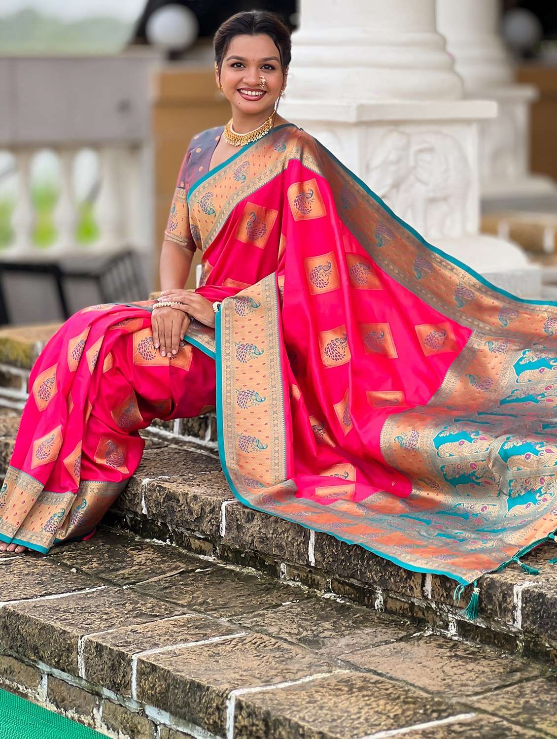 women self design banarasi saree with blouse - 22036578 - Standard Image - 3