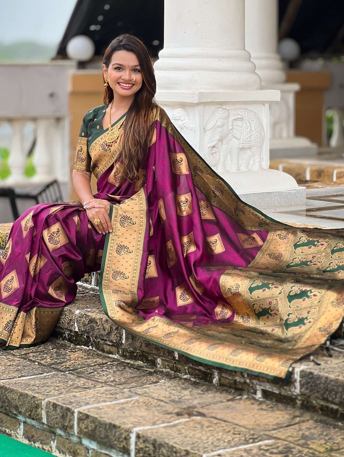 women self design banarasi saree with blouse - 22036580 - Standard Image - 5