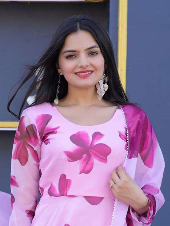 women floral printed long sleeve kurta dupatta set - 22036736 -  Standard Image - 3