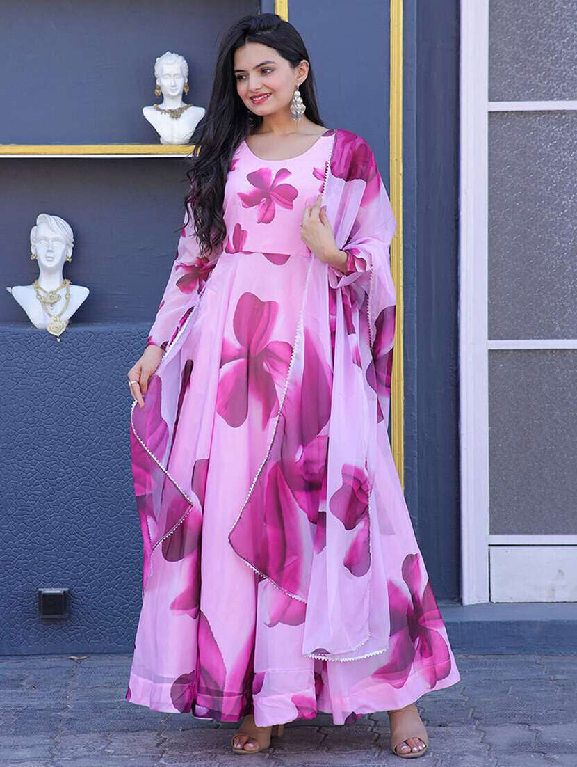 women floral printed long sleeve kurta dupatta set