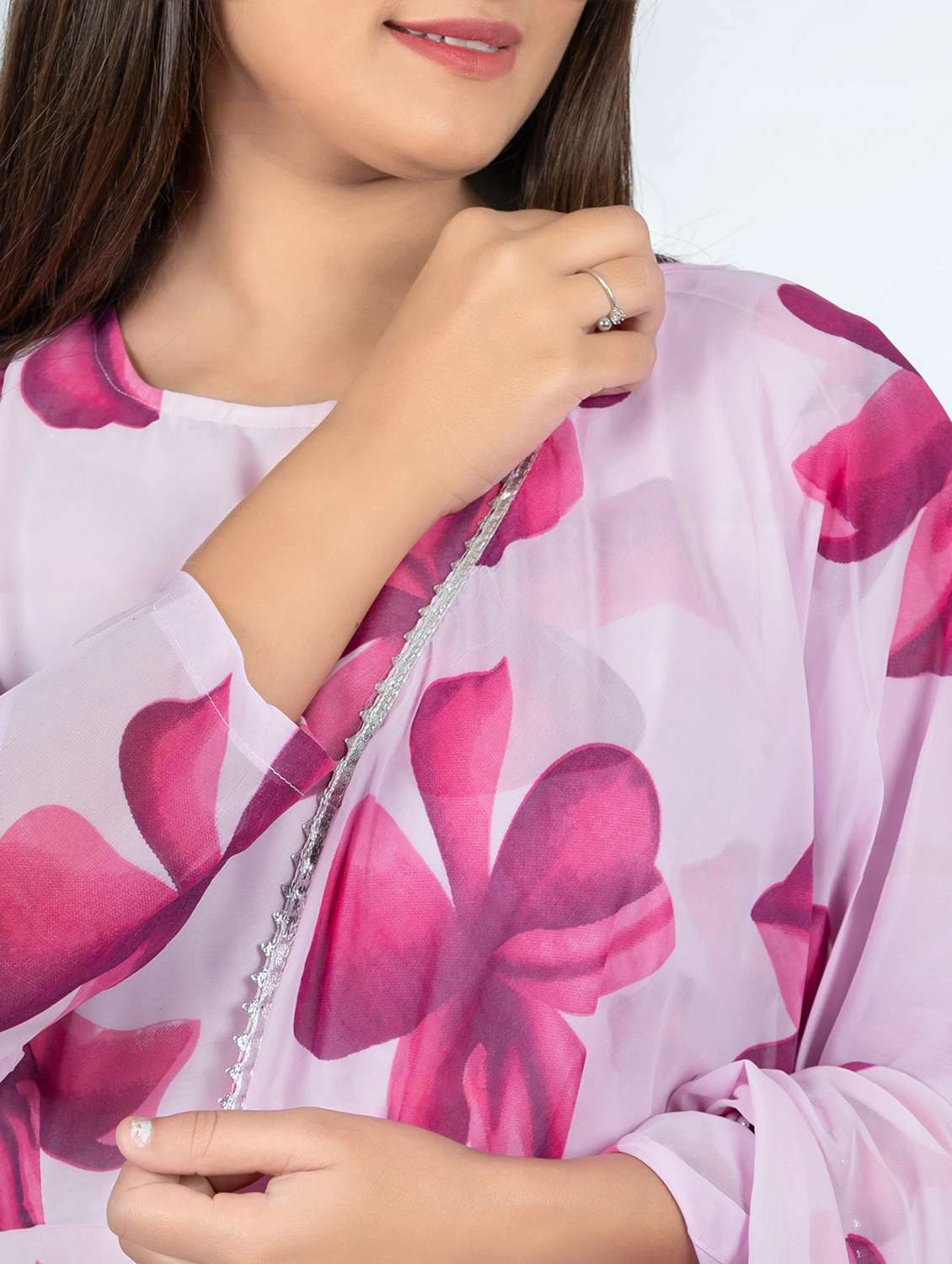 women floral printed long sleeve kurta dupatta set - 22036748 - Standard Image - 3