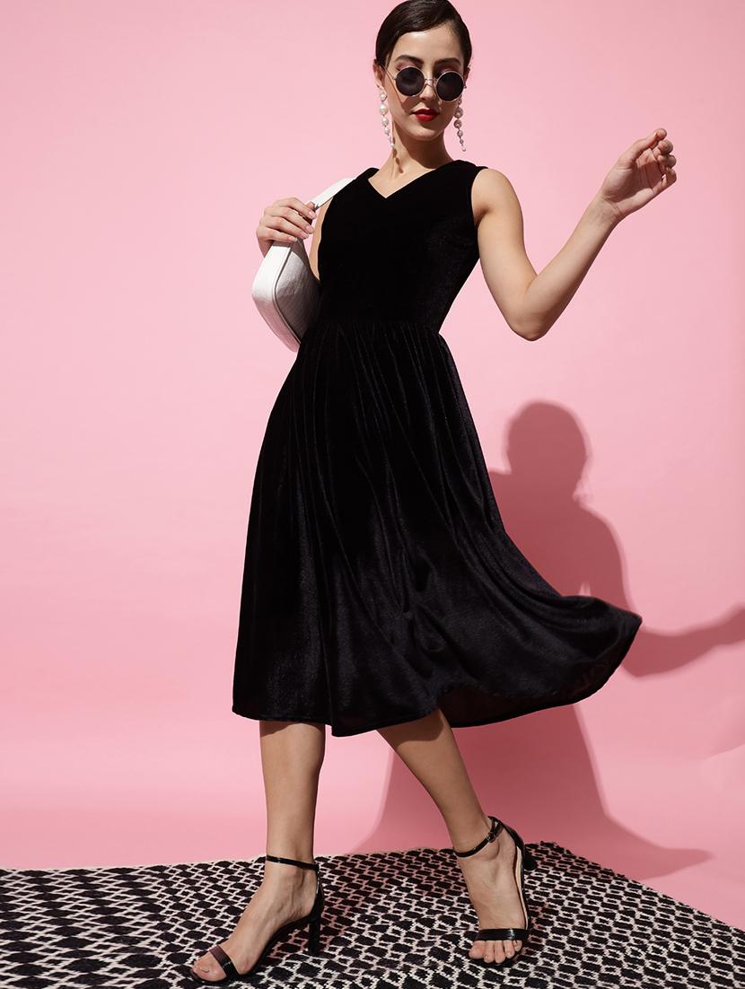 women solid sleeveless velvet fit & flare dress - 22036908 - Zoom Image - 0