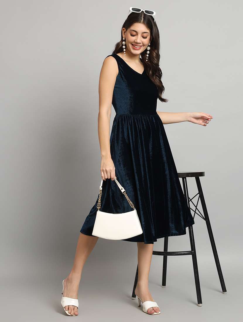 women solid sleeveless velvet fit & flare dress - 22036911 - Zoom Image - 0