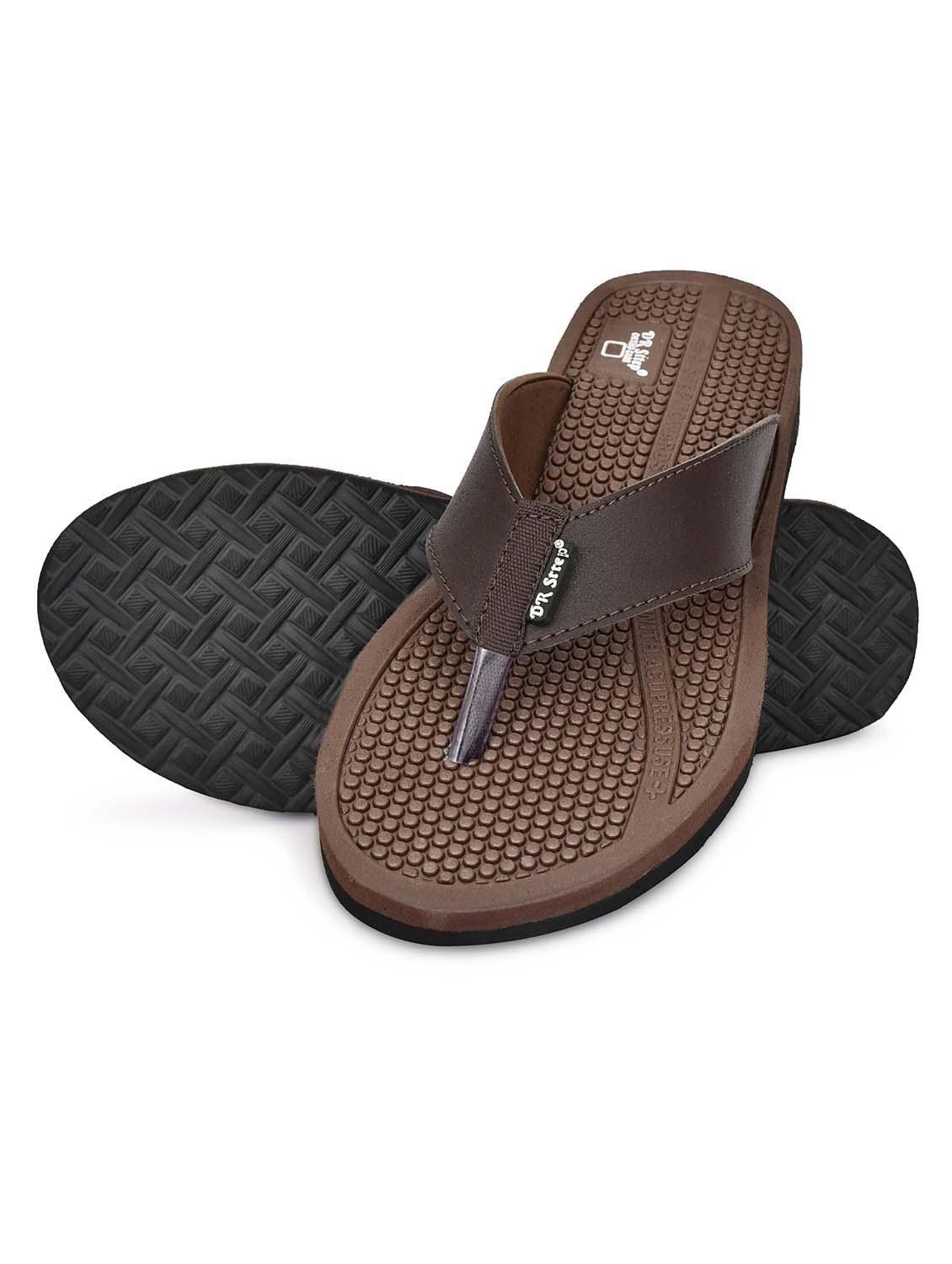 men brown solid flip flop - 22036988 - Standard Image - 3