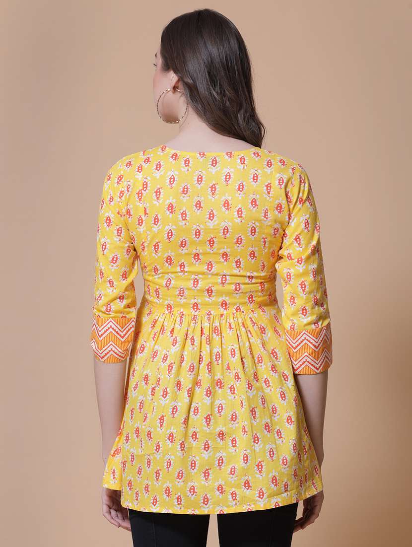 women printed three quarter sleeve flared kurti - 22037002 - Standard Image - 3