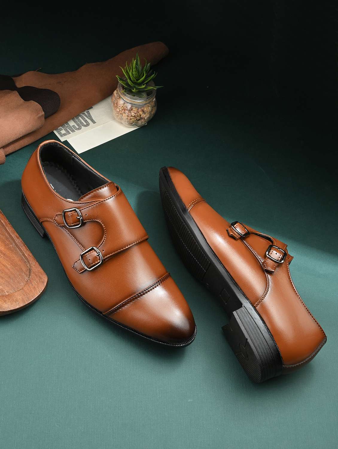 men tan solid monk strap