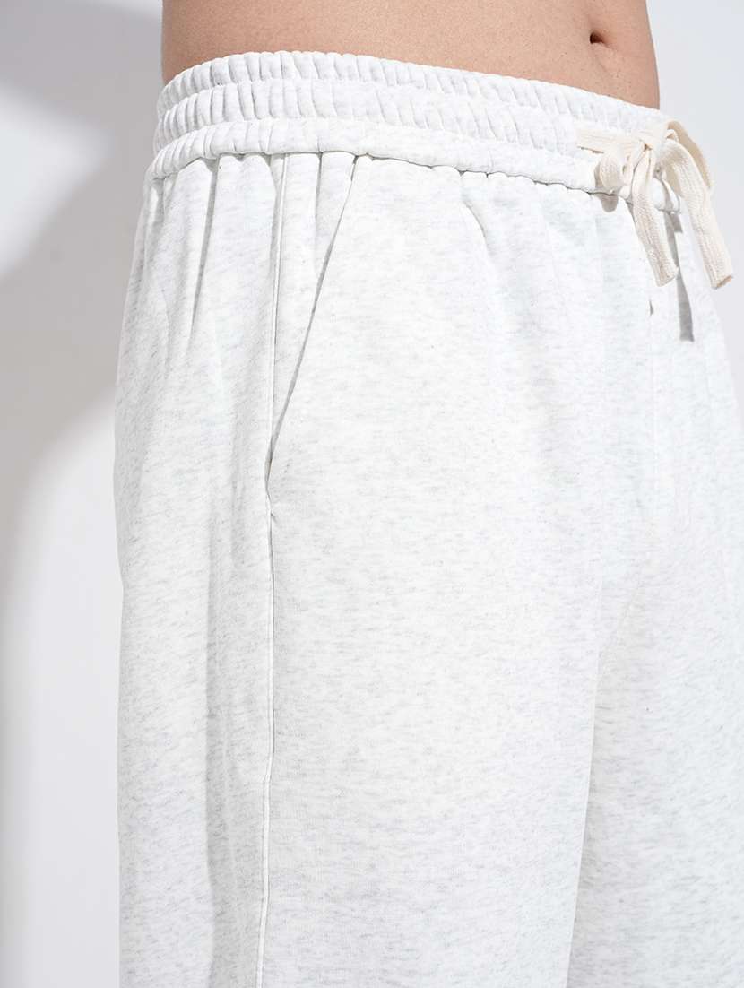 men solid mid rise loose fit track pant - 22038032 -  Standard Image - 5