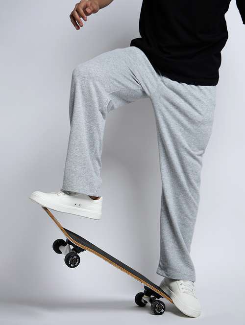 men solid mid rise relaxed fit track pant - 22038049 -  Standard Image - 0