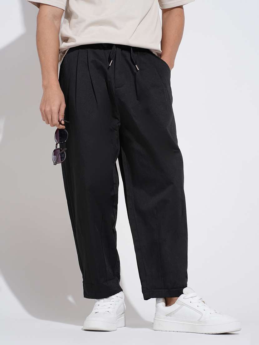 men solid low rise relaxed fit trouser 