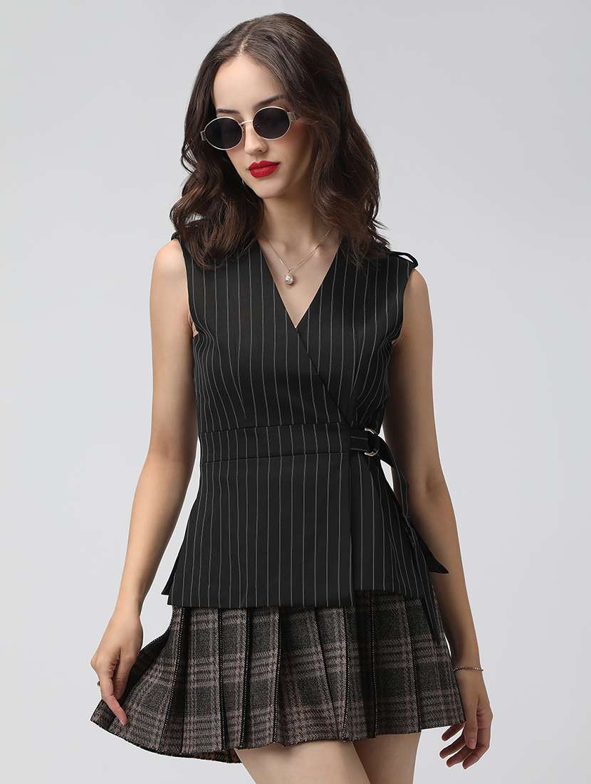 women black striped sleeveless wrap top
