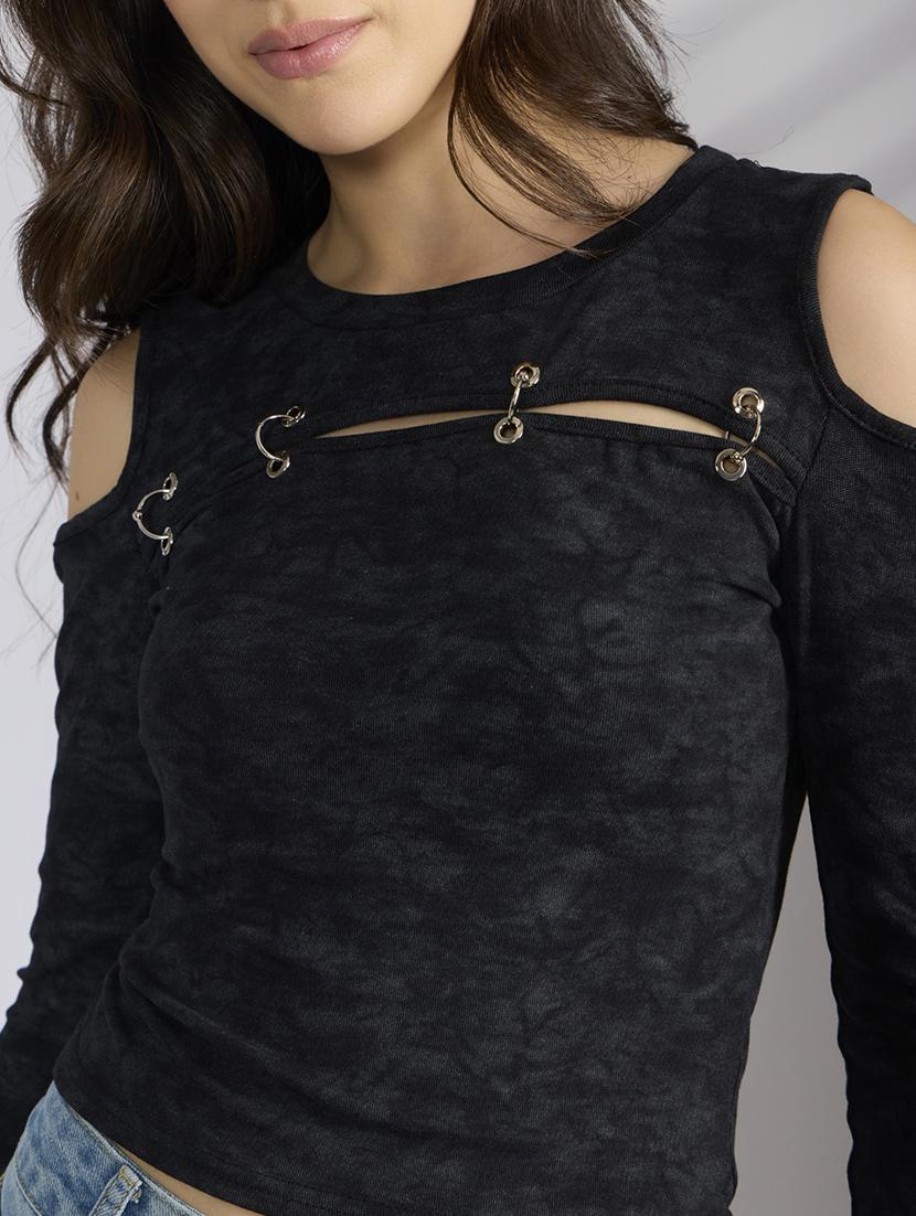 women black printed cold shoulder crop top - 22038320 - Standard Image - 5