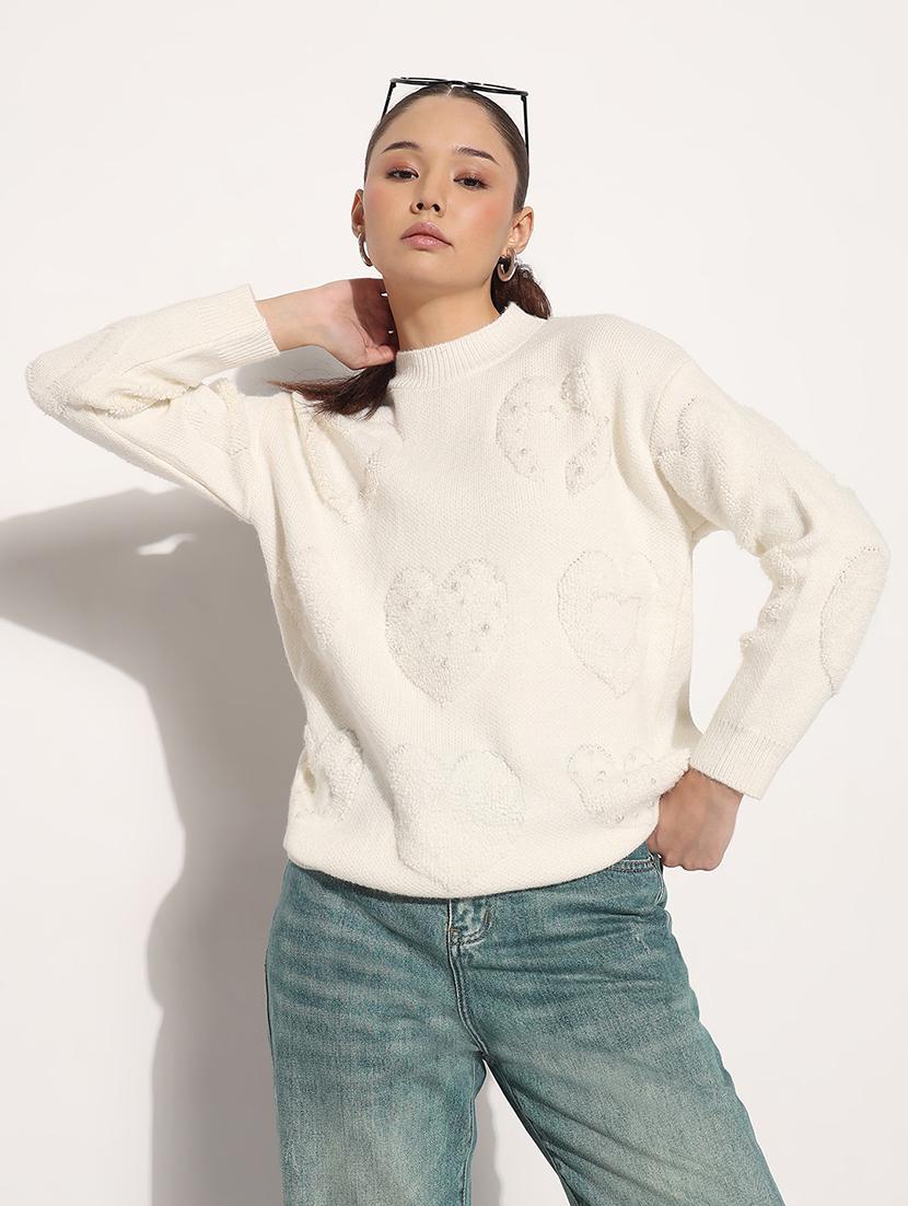 women off white solid long sleeve pullover