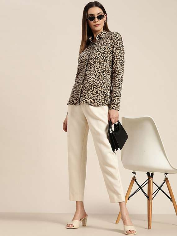 women animal print collared long sleeves regular shirt - 22038593 -  Standard Image - 3