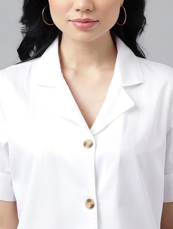 women solid lapel collar short sleeve shirt - 22038659 - Standard Image - 3