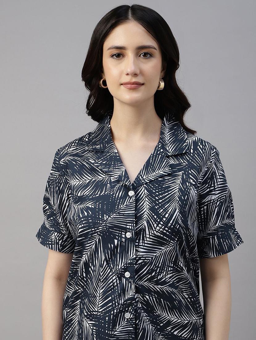 women printed cuban collared short sleeve shirt - 22038874 - Standard Image - 5