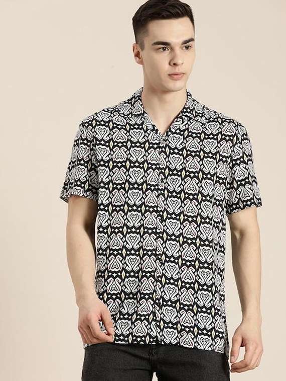 men printed cuban collared short sleeve shirt