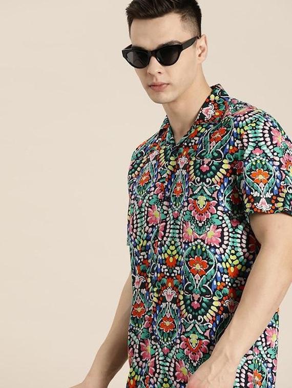 men printed cuban collared short sleeve shirt - 22038975 -  Zoom Image - 0