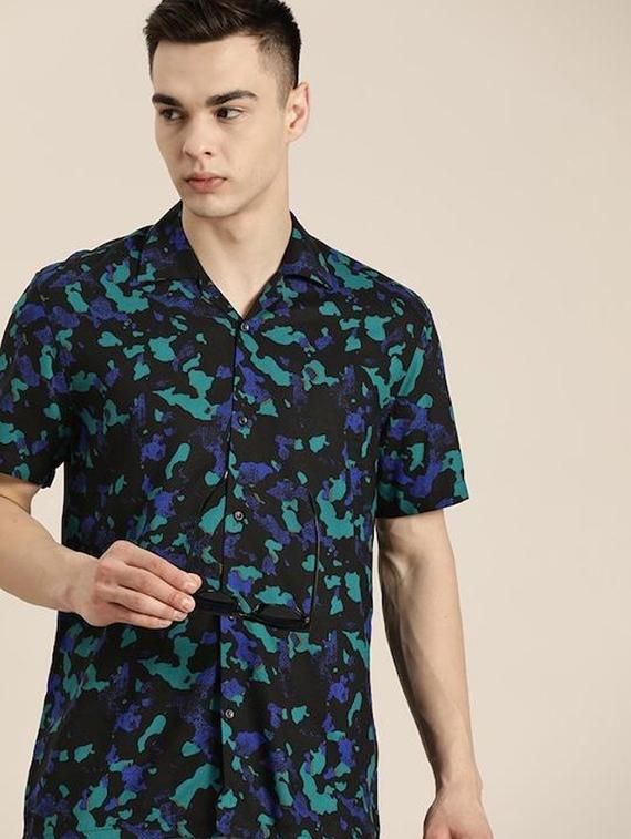 men printed cuban collared short sleeve shirt - 22038976 - Zoom Image - 0