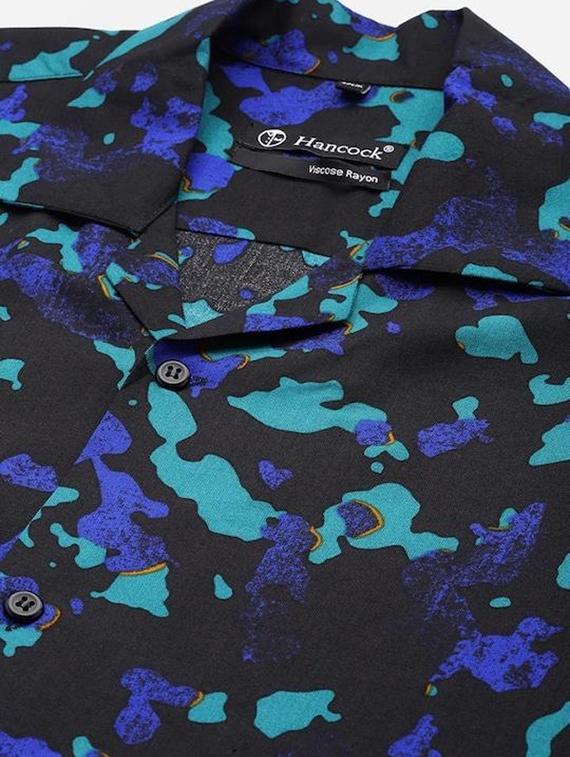 men printed cuban collared short sleeve shirt - 22038976 - Standard Image - 3