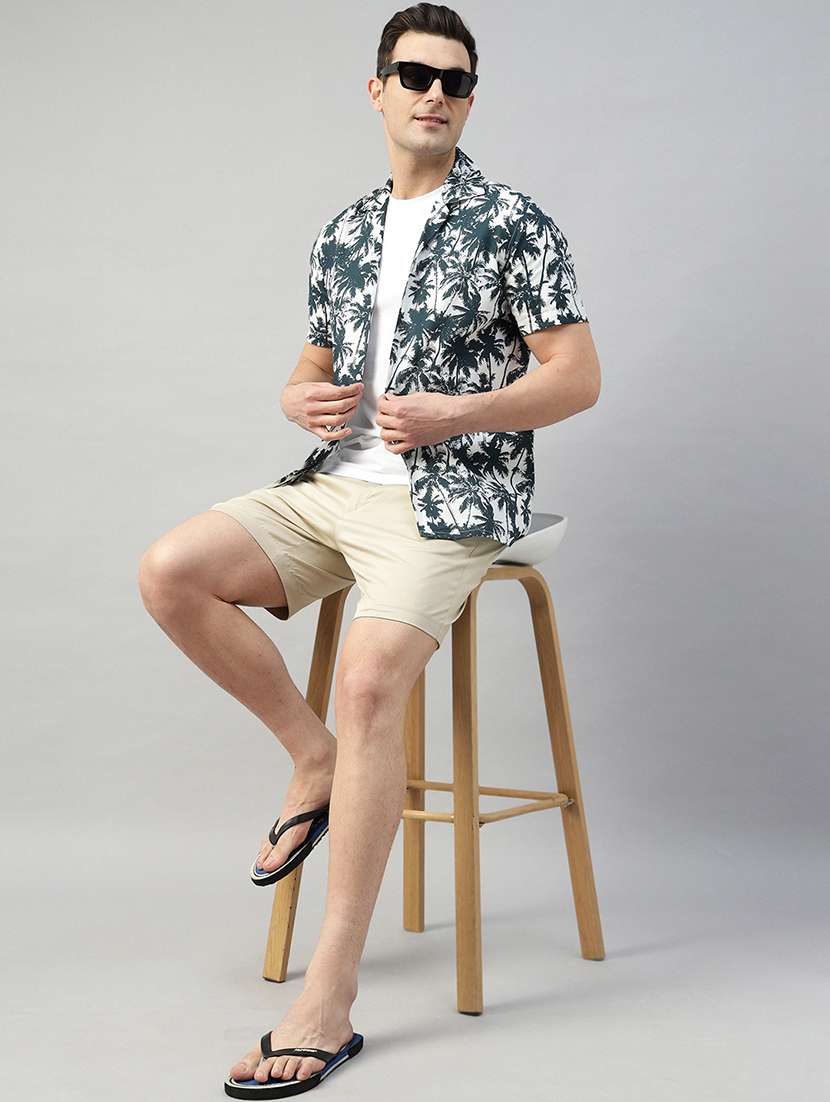 men printed cuban collared short sleeve shirt - 22039004 -  Standard Image - 5