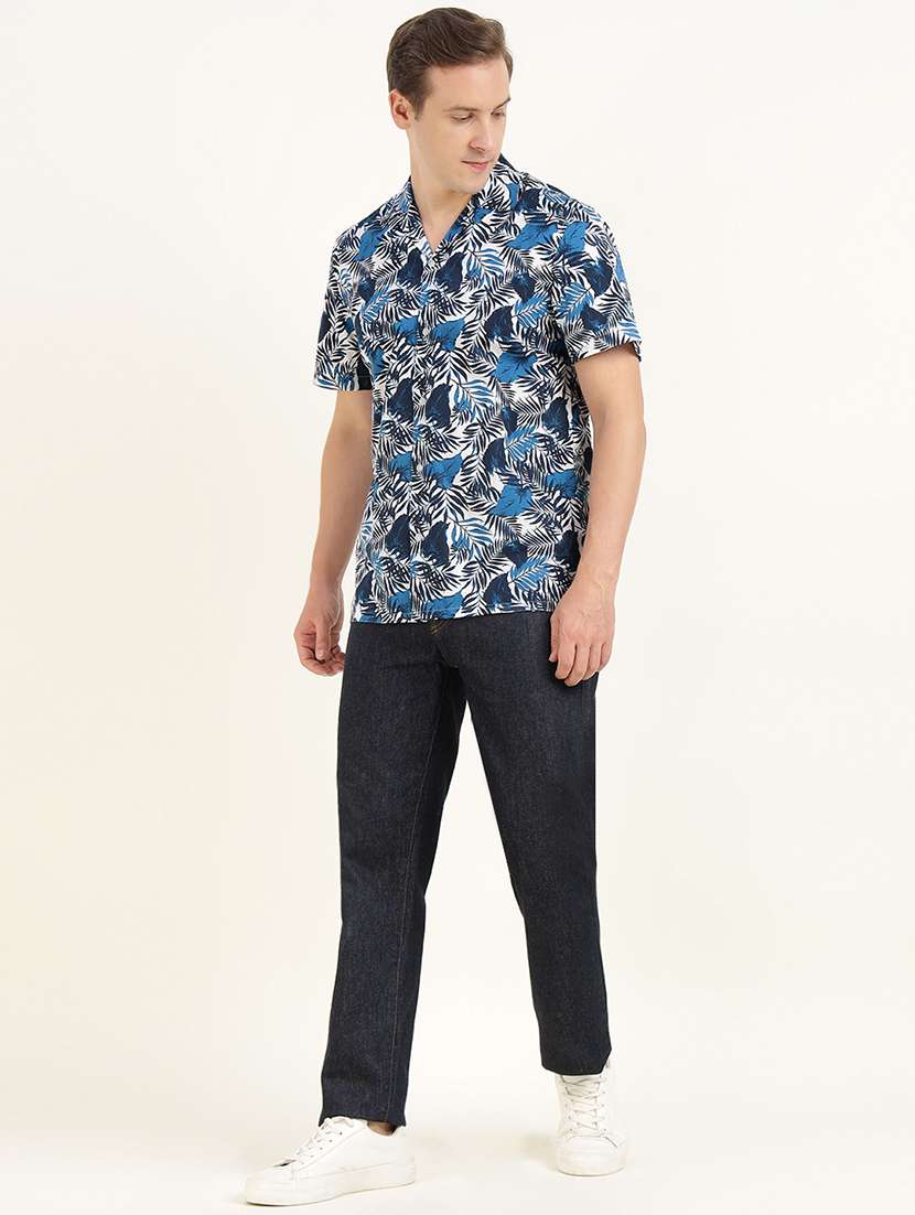 men printed cuban collared short sleeve shirt - 22039011 -  Standard Image - 5