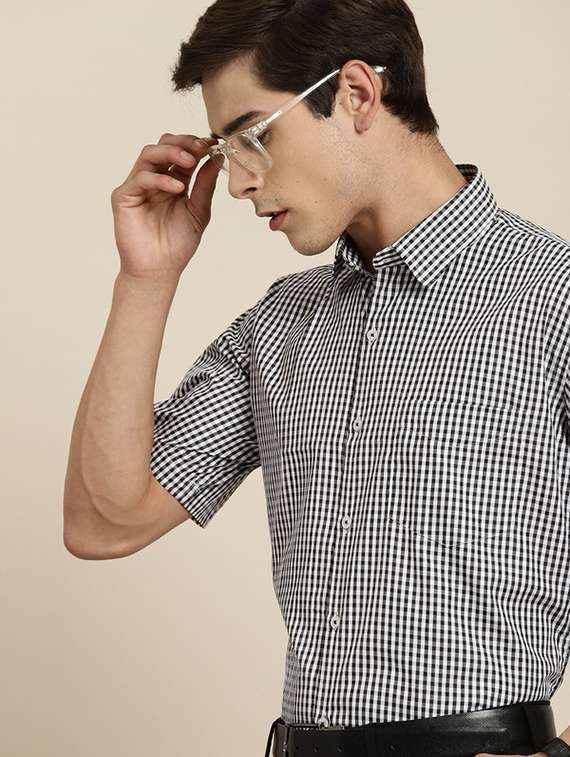 men checkered collared short sleeve regular fit shirt